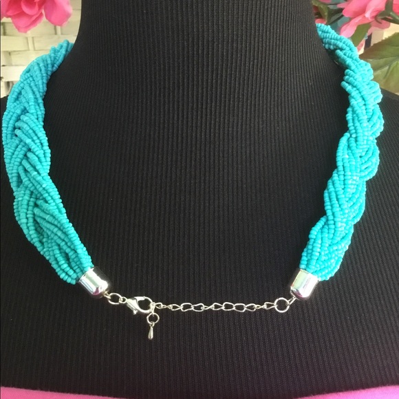 Turquoise Blue Beaded Statement Necklace Twisted Aqua  🌸New🌸  💙🌸 - Picture 6 of 6